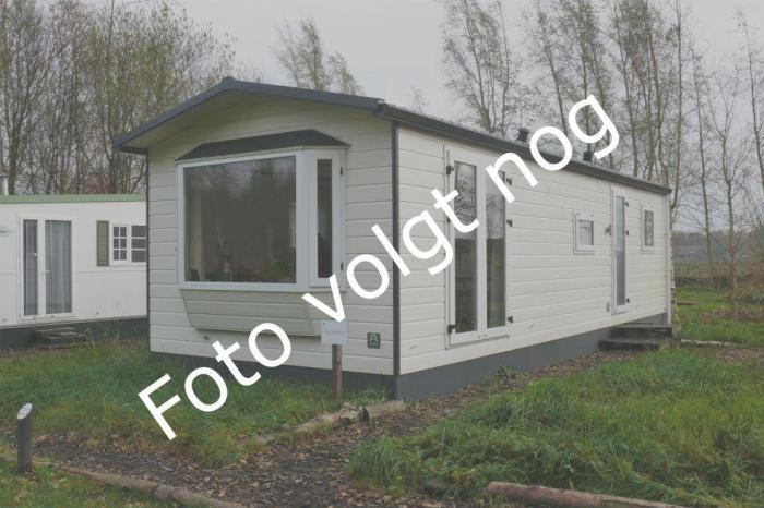 lemuriefotovolgtnog.jpg